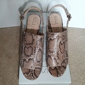 SOLE SOCIETY Shawde Snake Print Sandal. Size 8.5.
